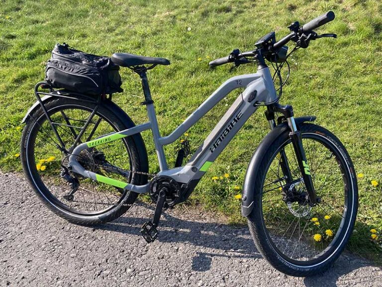 Hybrid / Touring E-Bike 2 Hybrid touring Bike at Bike Wales